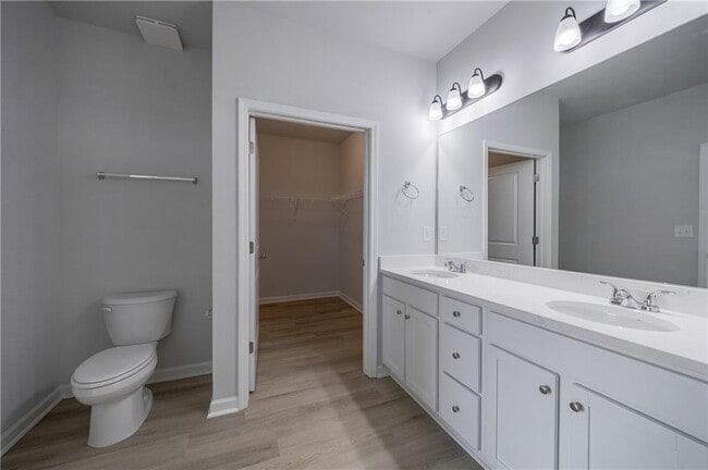 Building Photo - 931 Park Pl St