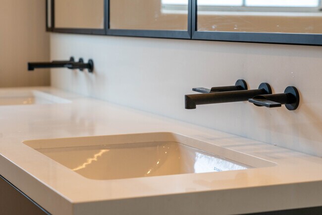 Building Photo - 2222 Neilson Way