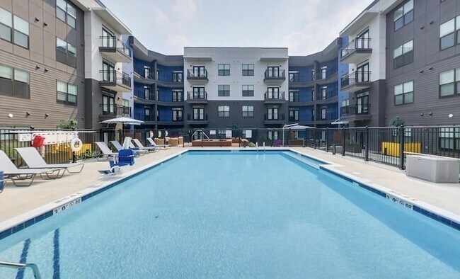 Building Photo - 339 W Diehl Rd