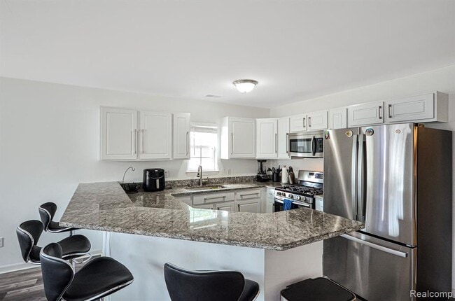 Building Photo - 8425 Williamstown Dr