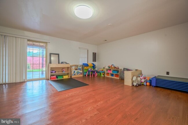 Building Photo - 11327 Cromwell Ct