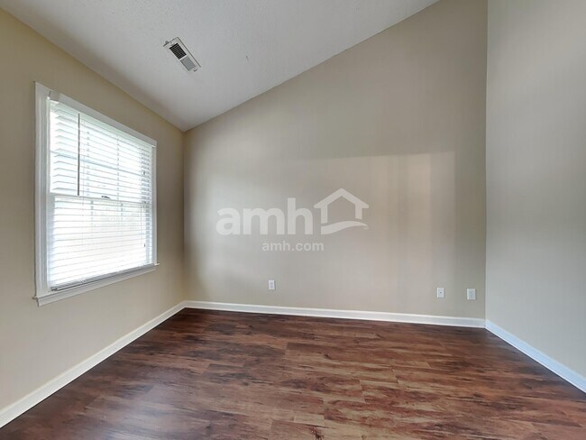 Building Photo - 6307 Stonewick Dr