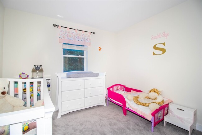 Building Photo - 5 Morse Ave