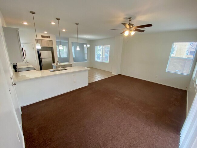 Building Photo - Beautiful Maricopa 3 Bedroom 2 Bath Home