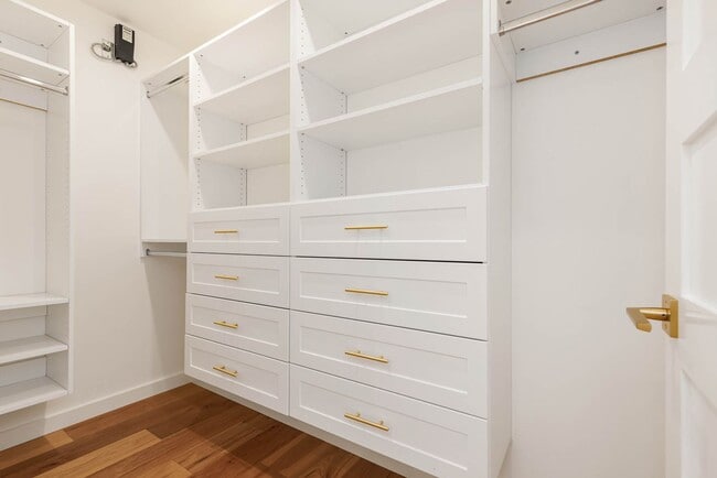 Building Photo - Updated 4 Bedroom North Capitol Hill Craftsman