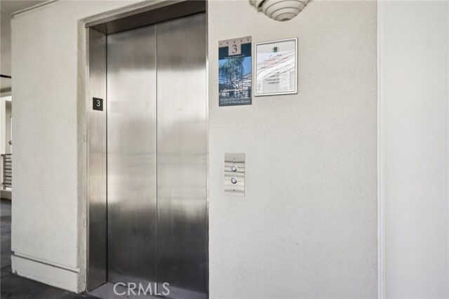 Building Photo - 2253 Martin