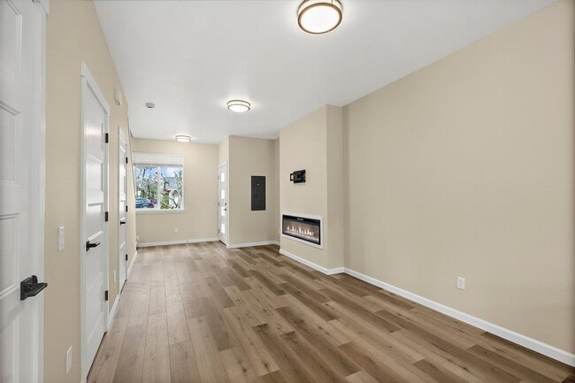 Building Photo - Newer 2-Bed ADU in Lakewood | Luxury Living Near JBLM!