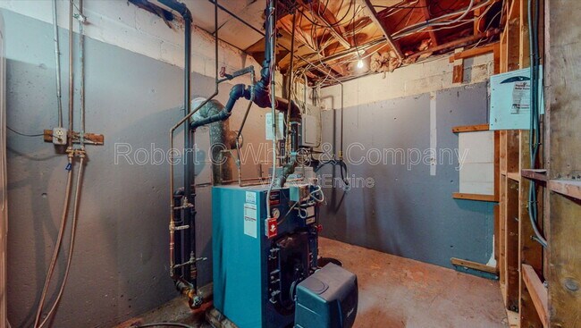 Building Photo - 677 Garfield Ave