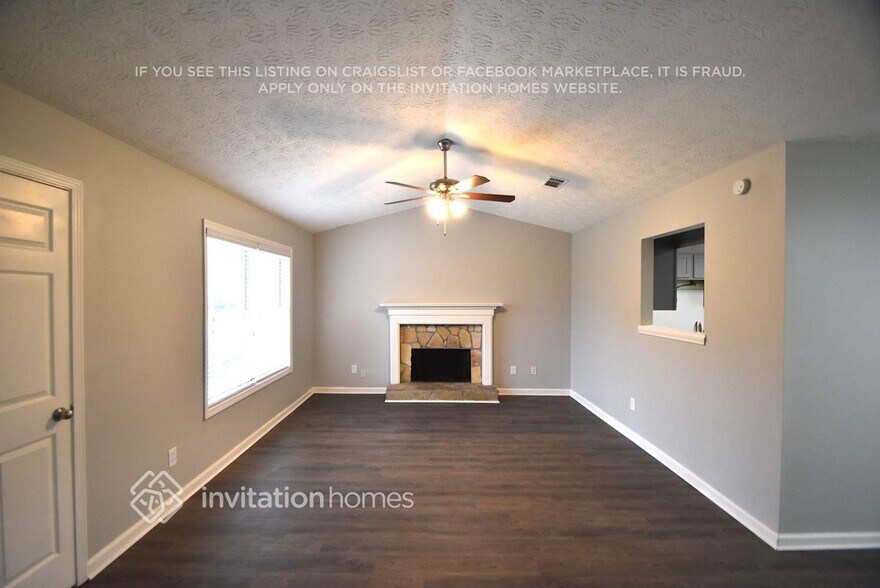 Building Photo - 227 River Birch Dr