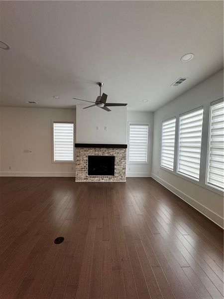 Building Photo - 1255 Westshore Dr