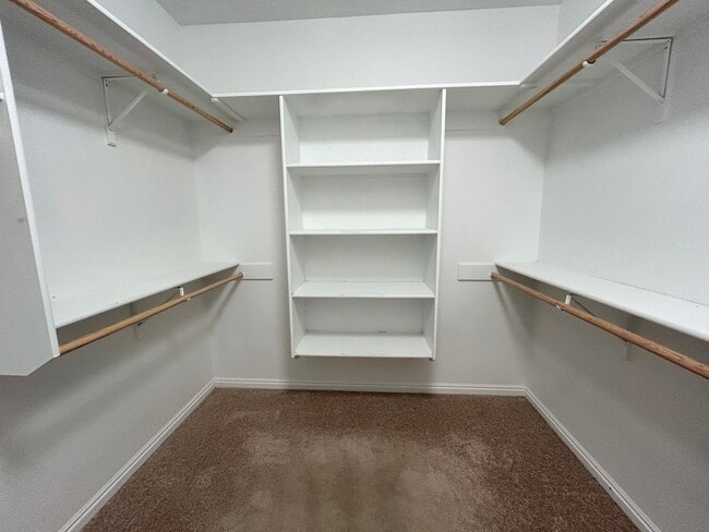 Building Photo - Lochsa Falls 5 Bedroom Home with Private B...