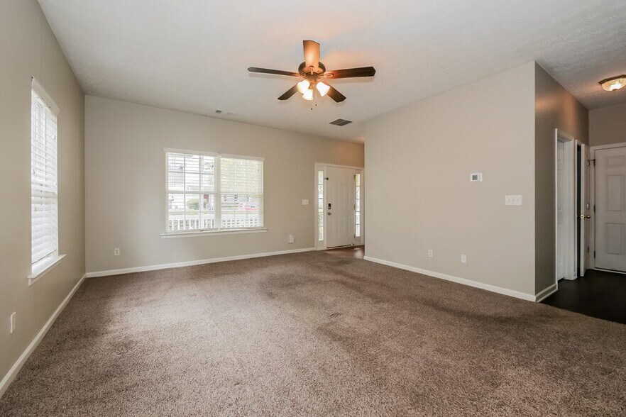 Building Photo - 251 Prescott Ct