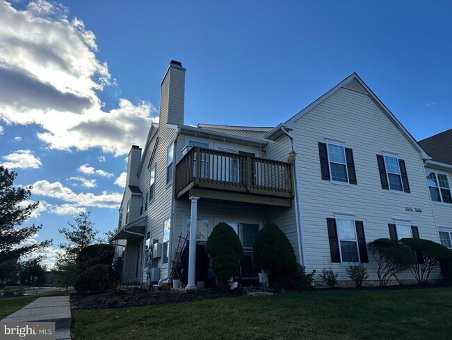 Primary Photo - 9 Wagon Wheel Rd