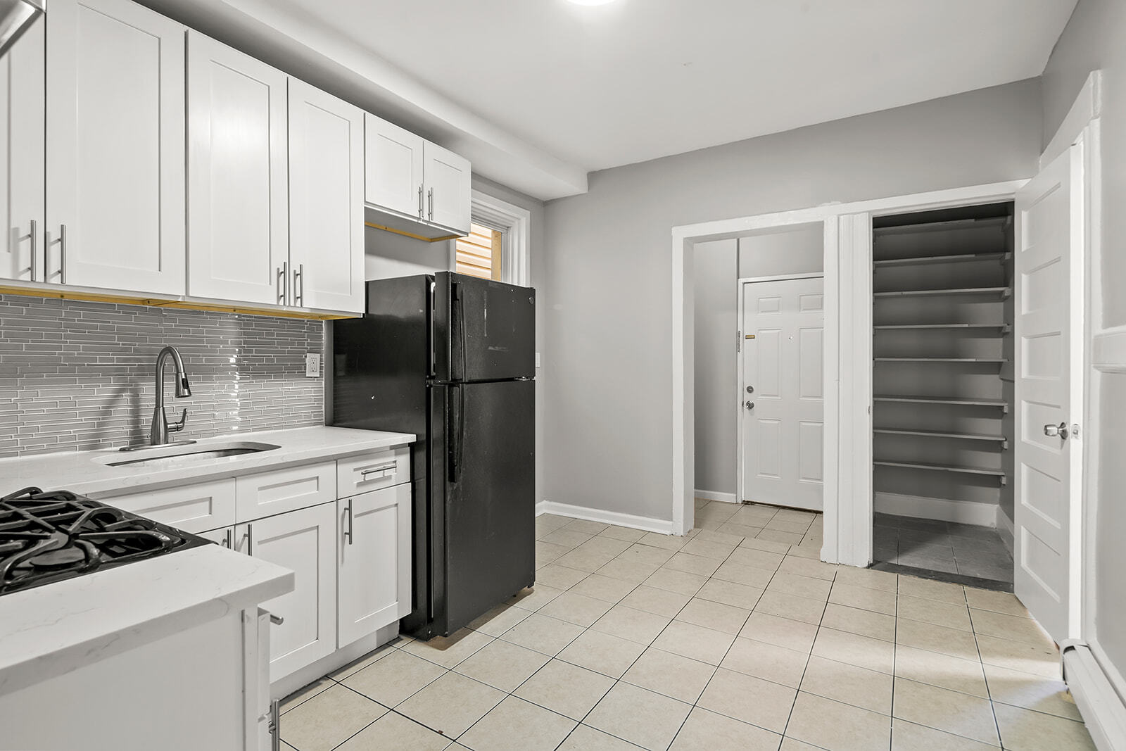 Building Photo - 13 20th Ave