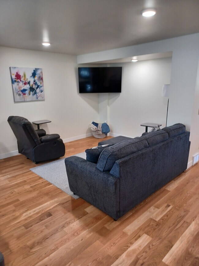 Building Photo - 514 Farnam St