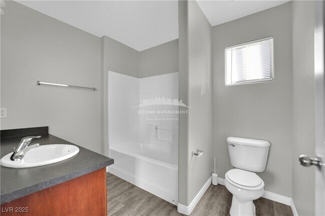 Building Photo - 200 S Mount Charleston Dr E