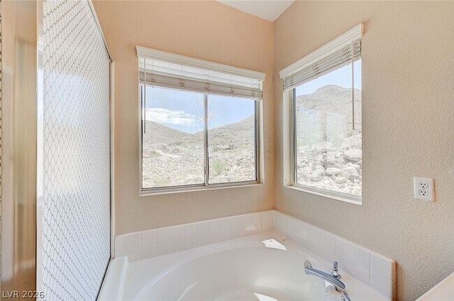 Building Photo - 705 Value Ridge Ave