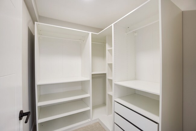 Building Photo - Immaculate NEW CONSTRUCTION Seattle Townhome w/ a Rooftop Deck and Parking Space!