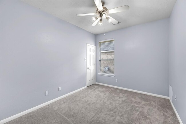 Building Photo - 6439 Stone Landing Ln