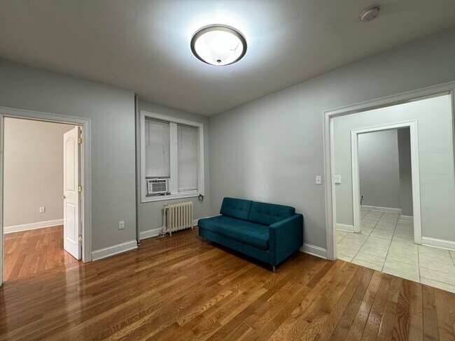 Primary Photo - 6404 Park Ave