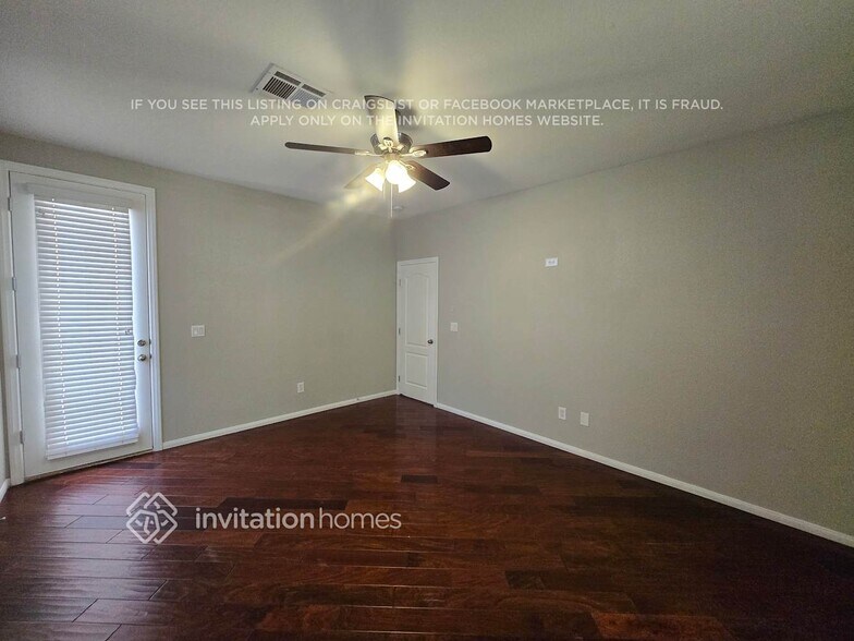 Building Photo - 6216 Trenton Parade Ave
