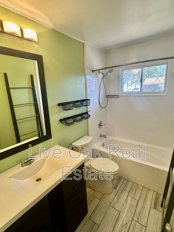 Building Photo - 4705 Nuttfield Ln