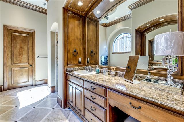 Building Photo - 4927 Oak Knoll Ln