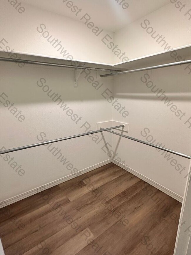 Building Photo - Brand new apartments