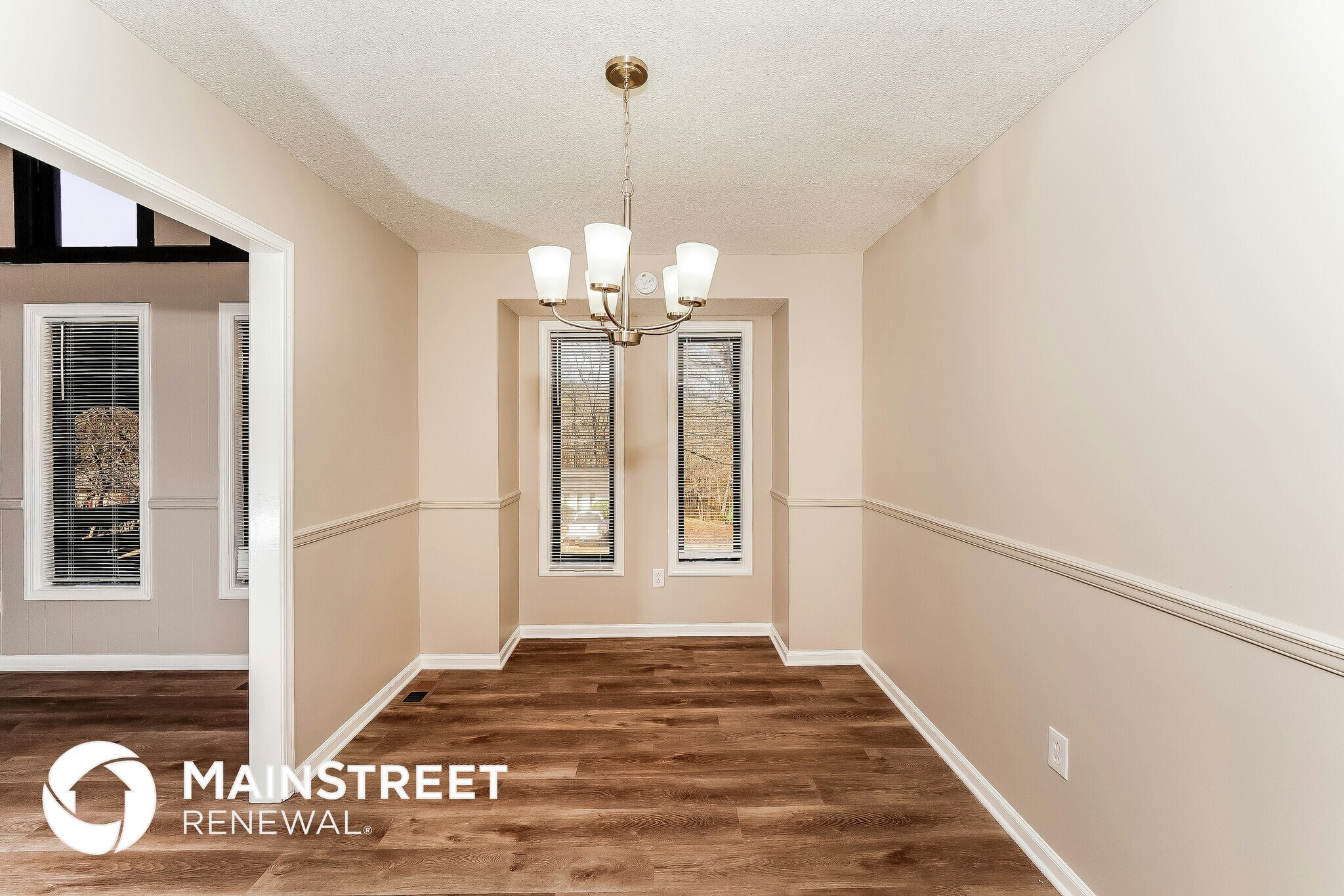 Building Photo - 5837 Willow Ridge Rd