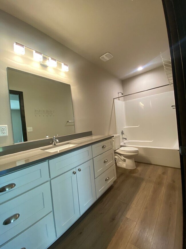 Building Photo - 4310-4312 N Centennial Ln