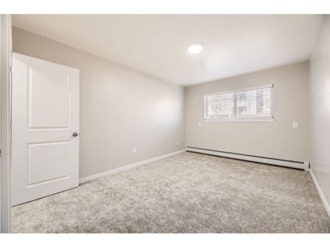 Building Photo - 1909 S Depew St