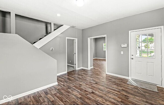 Building Photo - 841 Birch Ave