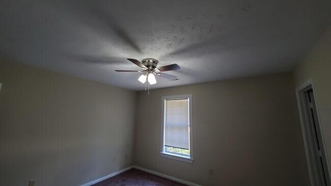 Building Photo - 1154 Micha Way