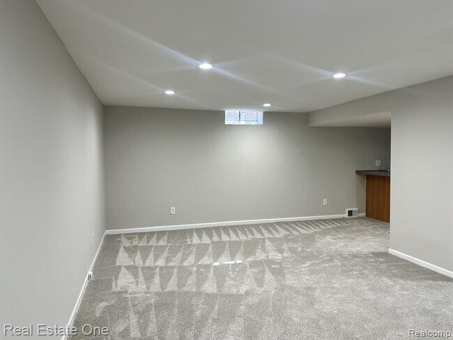 Building Photo - 7219 Danbrooke Ct
