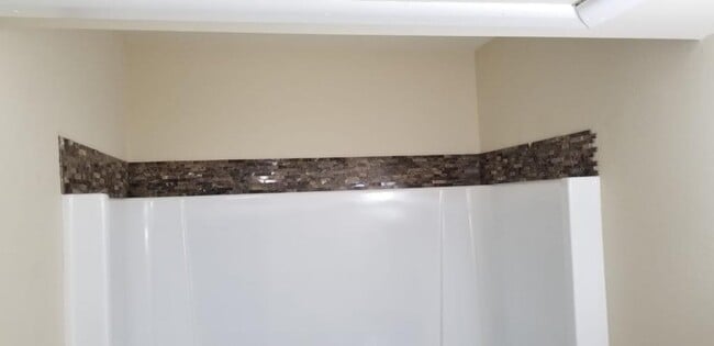 Building Photo - 5198 Eadie Pl