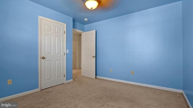 Building Photo - 11011 Coreys Way
