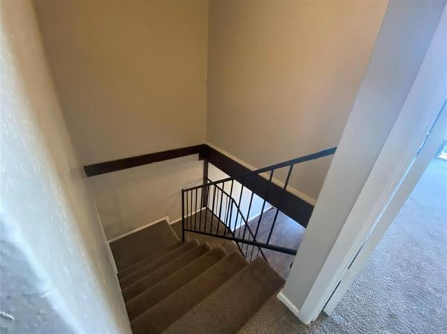 Building Photo - 6327 Walraven Cir