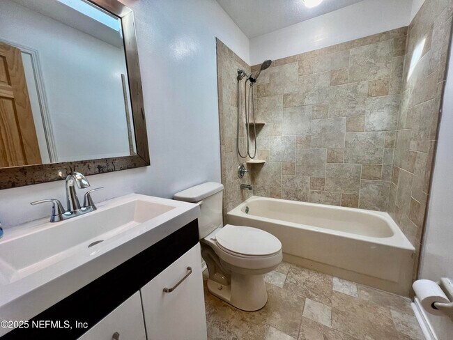 Building Photo - 8456 Bandera Cir W