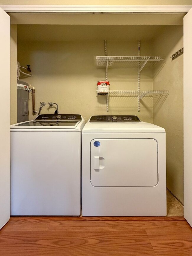 Building Photo - 16817 Larch Way