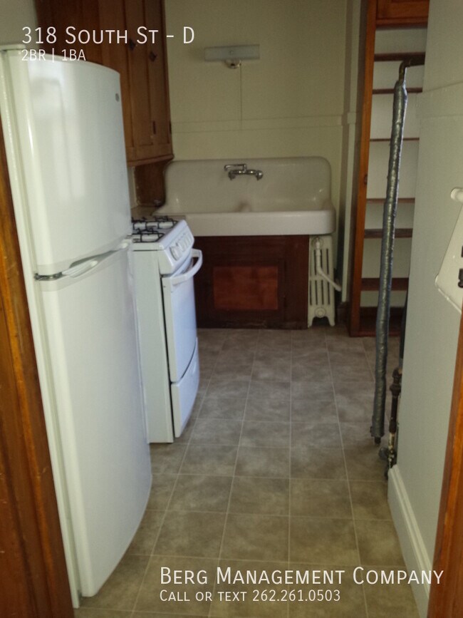 Building Photo - 318 South St