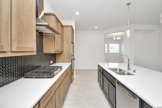 Building Photo - 211 Amaranth Wy