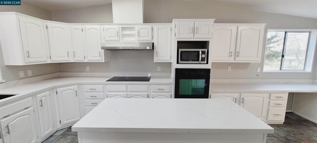Building Photo - 5750 Sellers Ave
