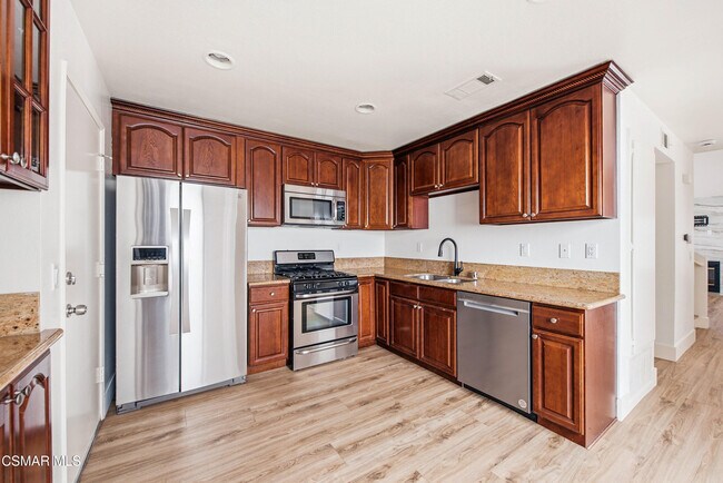 Building Photo - 238 Via Colinas