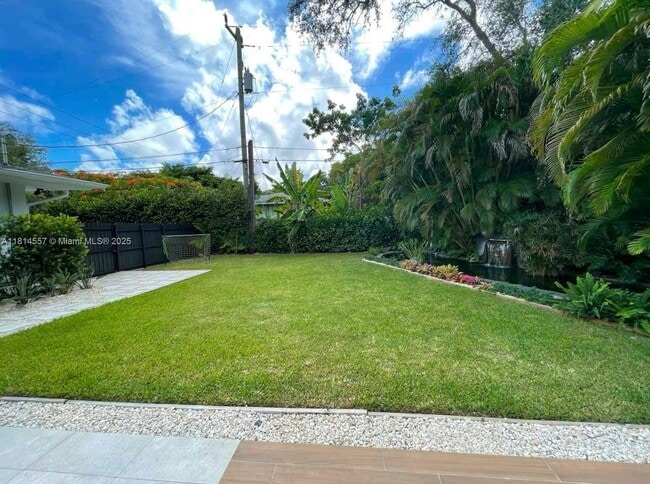 Building Photo - 5775 SW 80th St