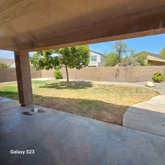 Building Photo - Oasis in Northwest Sun City