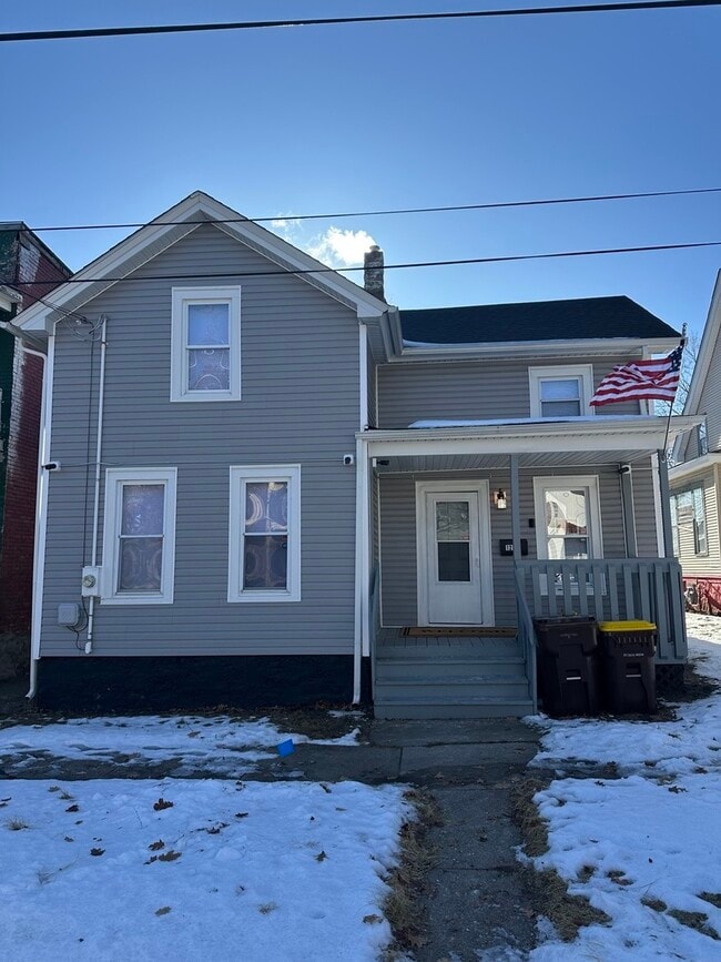 Building Photo - 1231 11th Ave