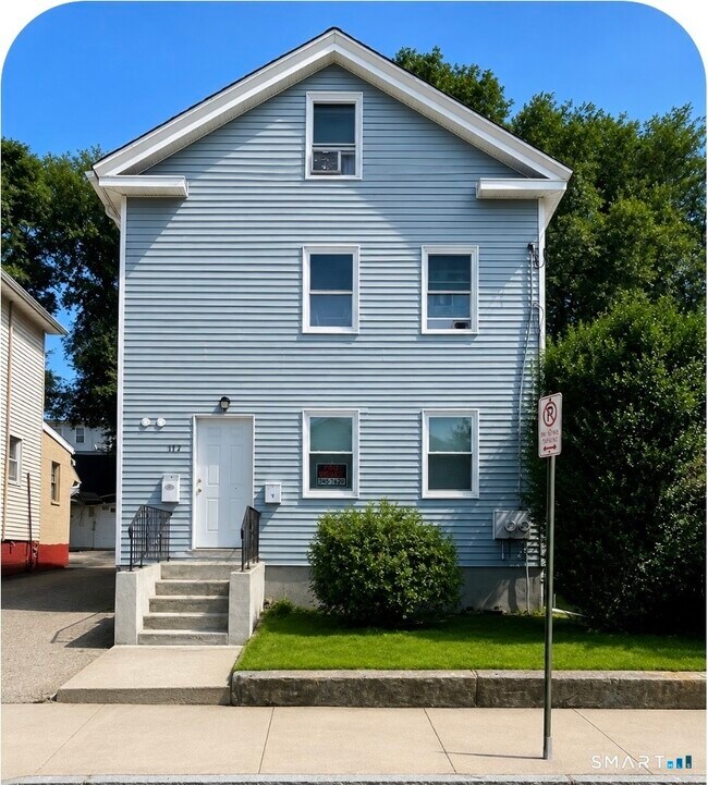 Building Photo - 102 Adeline St
