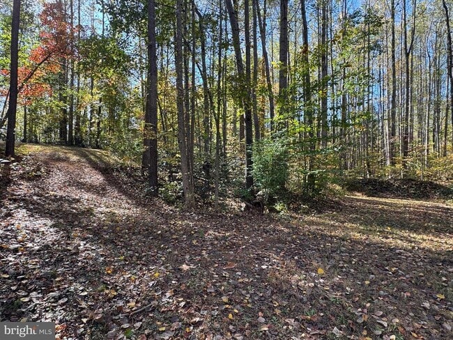 Building Photo - 5 Artillery Dr