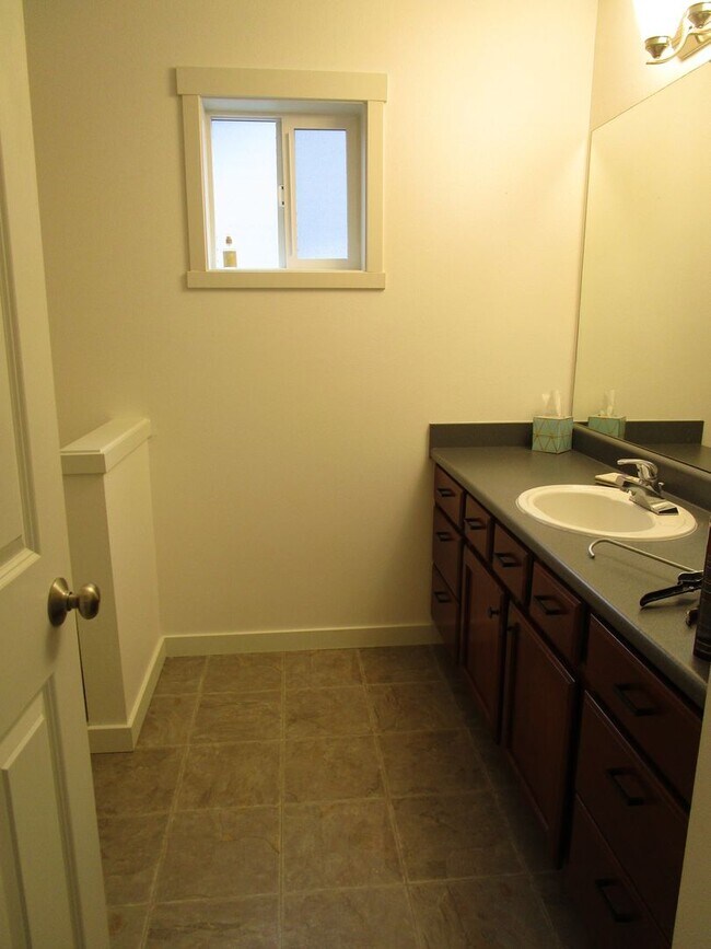 Building Photo - 574 Ruby Peak Avenue