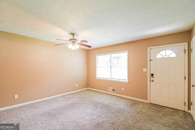Building Photo - 10192 Port Royal Ct